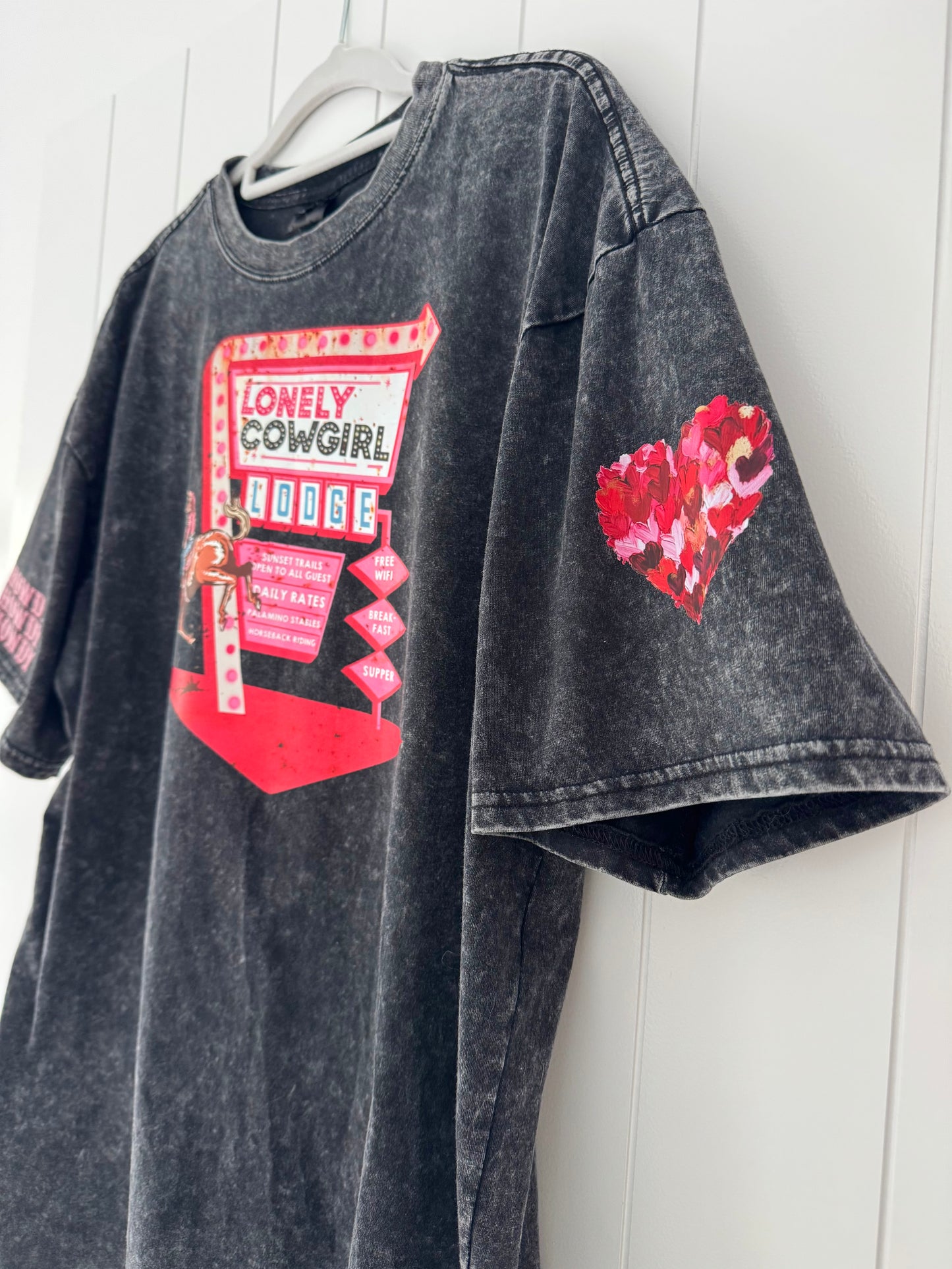 Enzyme Wash Tshirt - LONELY COWGIRLS