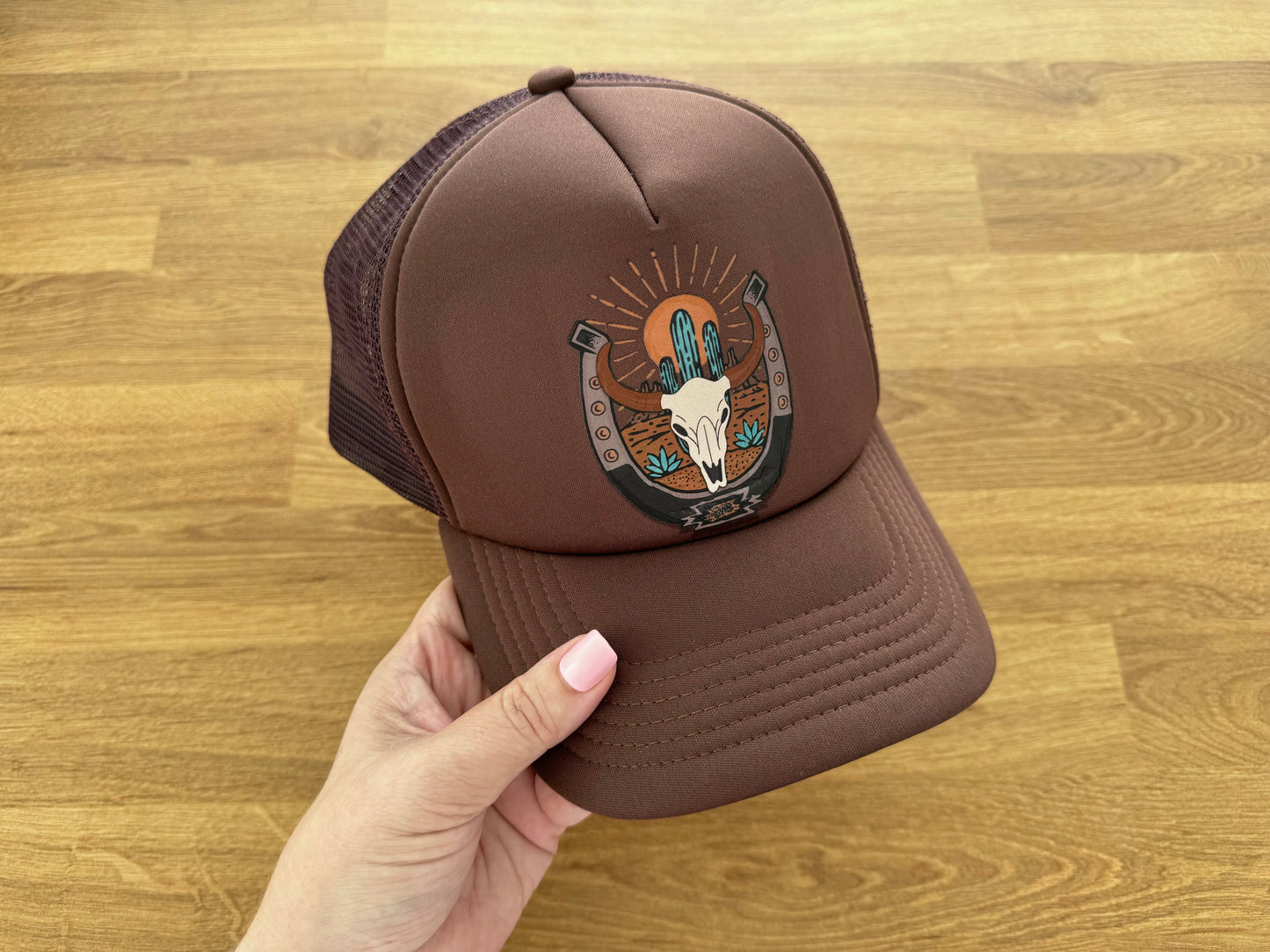 Printed Trucker Cap - HORSESHOE SKULL