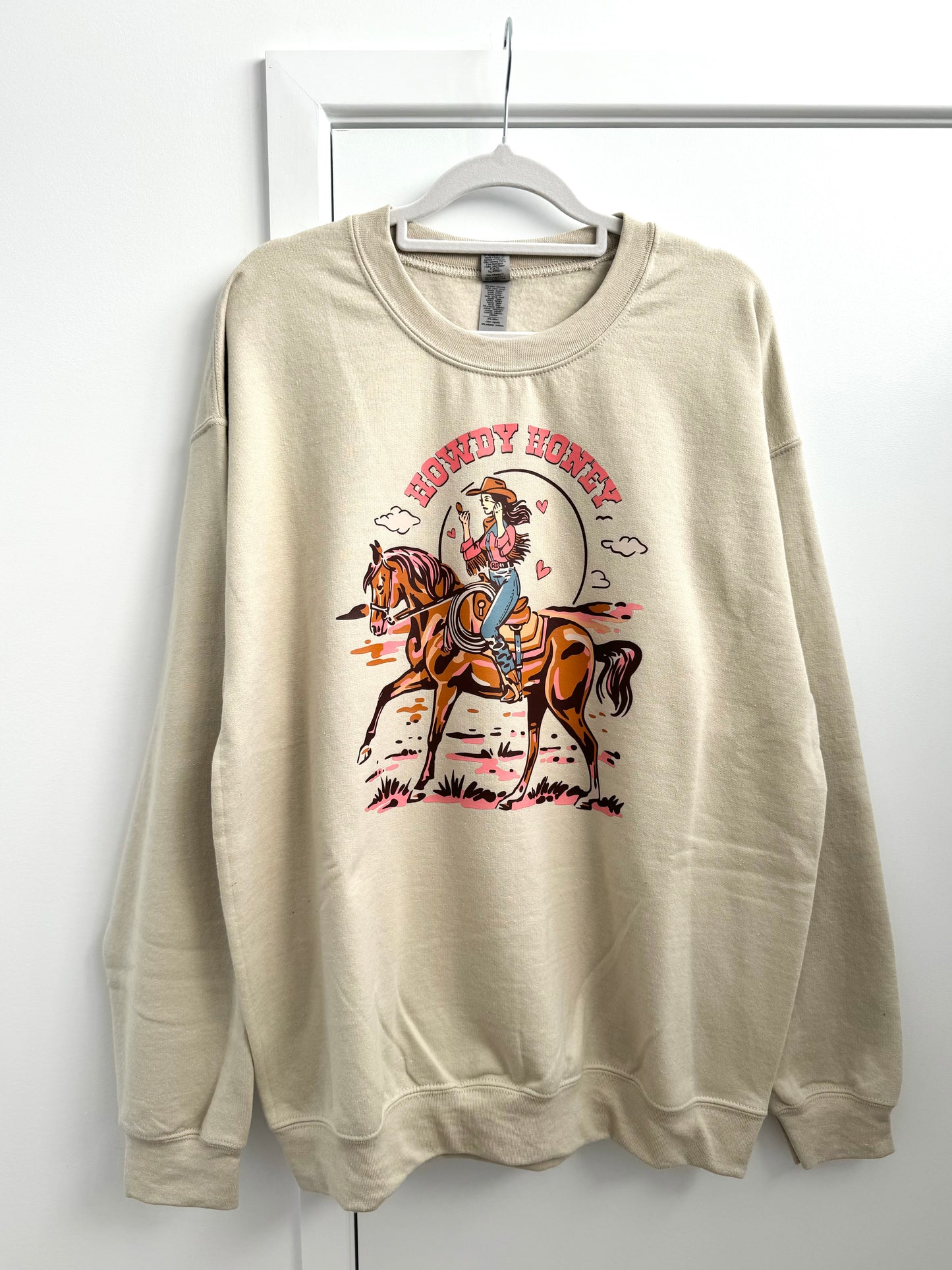 Long Sleeve Sweatshirt - HOWDY HONEY